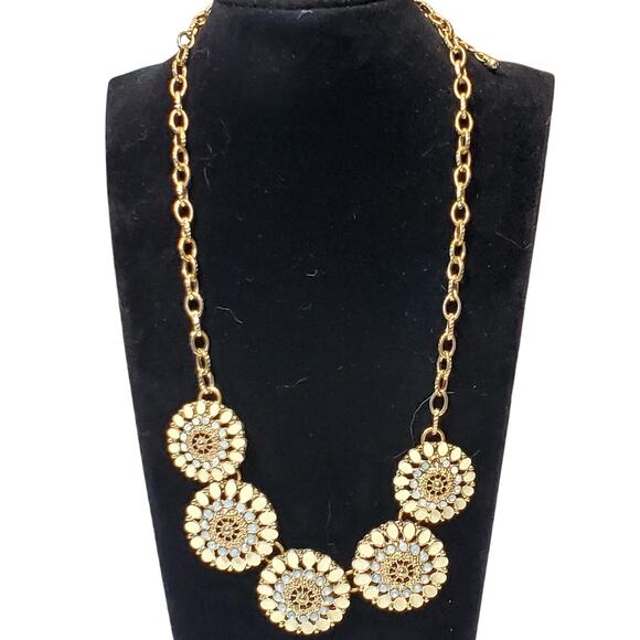 Enamel Flower Daisy Necklace Gold Tone Chain 16" Floral Bloomcore - Picture 1 of 6